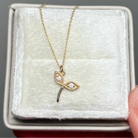 Bluboho seedling necklace